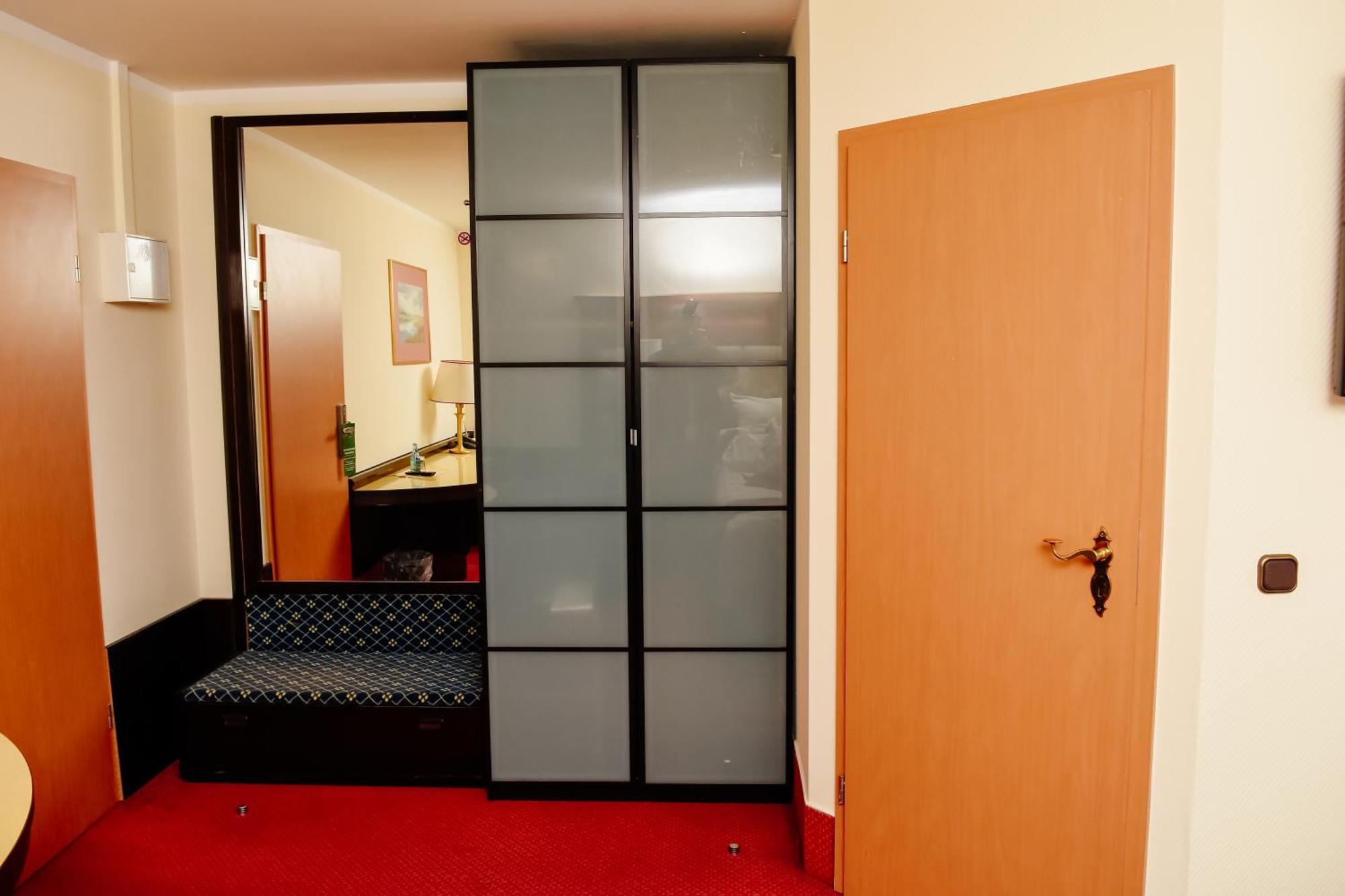 Hotel Residenz Babenhausen Buitenkant foto