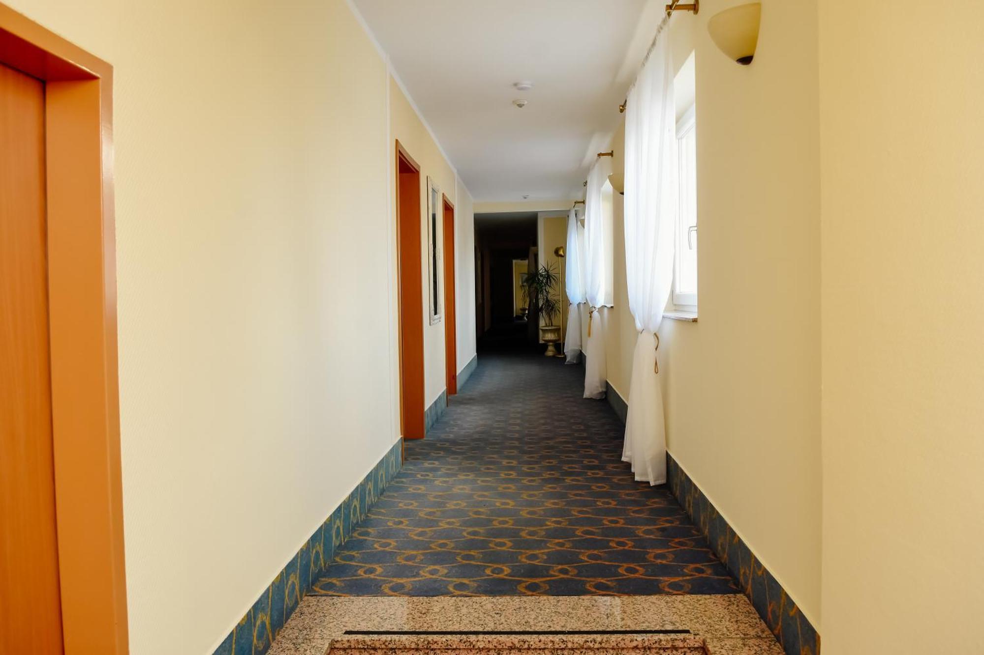 Hotel Residenz Babenhausen Buitenkant foto